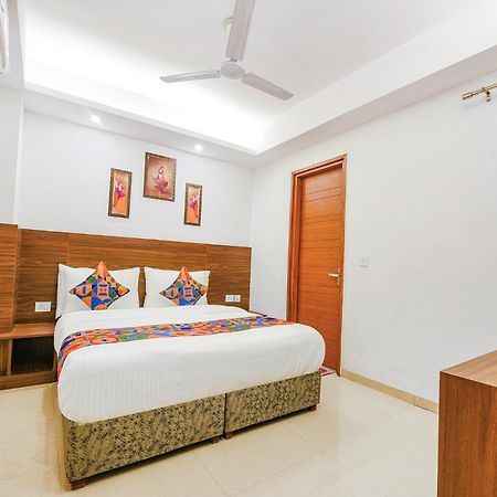 Fabhotel Sparkling - Nr Yashobhoomi Convention Centre Delhi  Exteriör bild