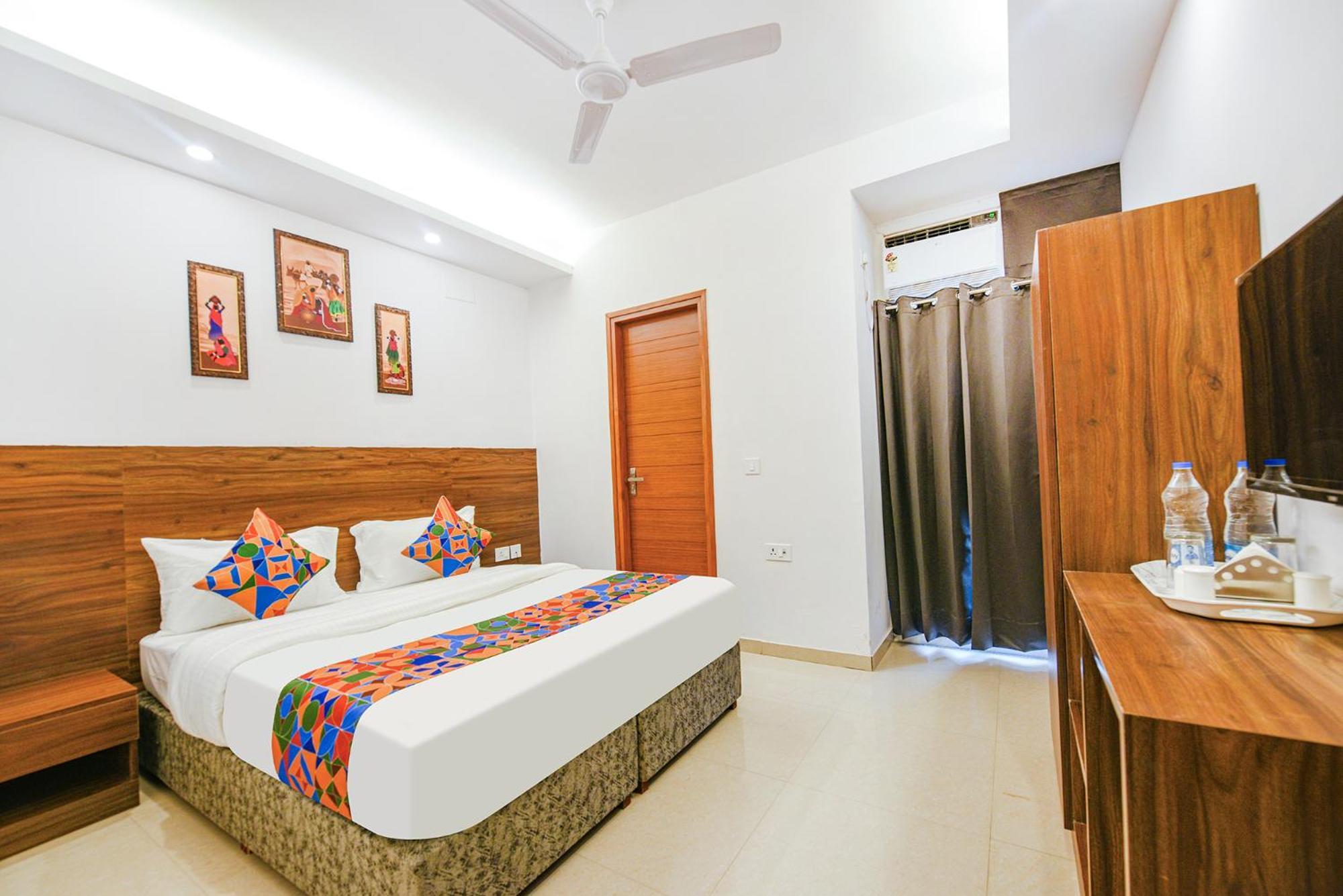 Fabhotel Sparkling - Nr Yashobhoomi Convention Centre Delhi  Exteriör bild