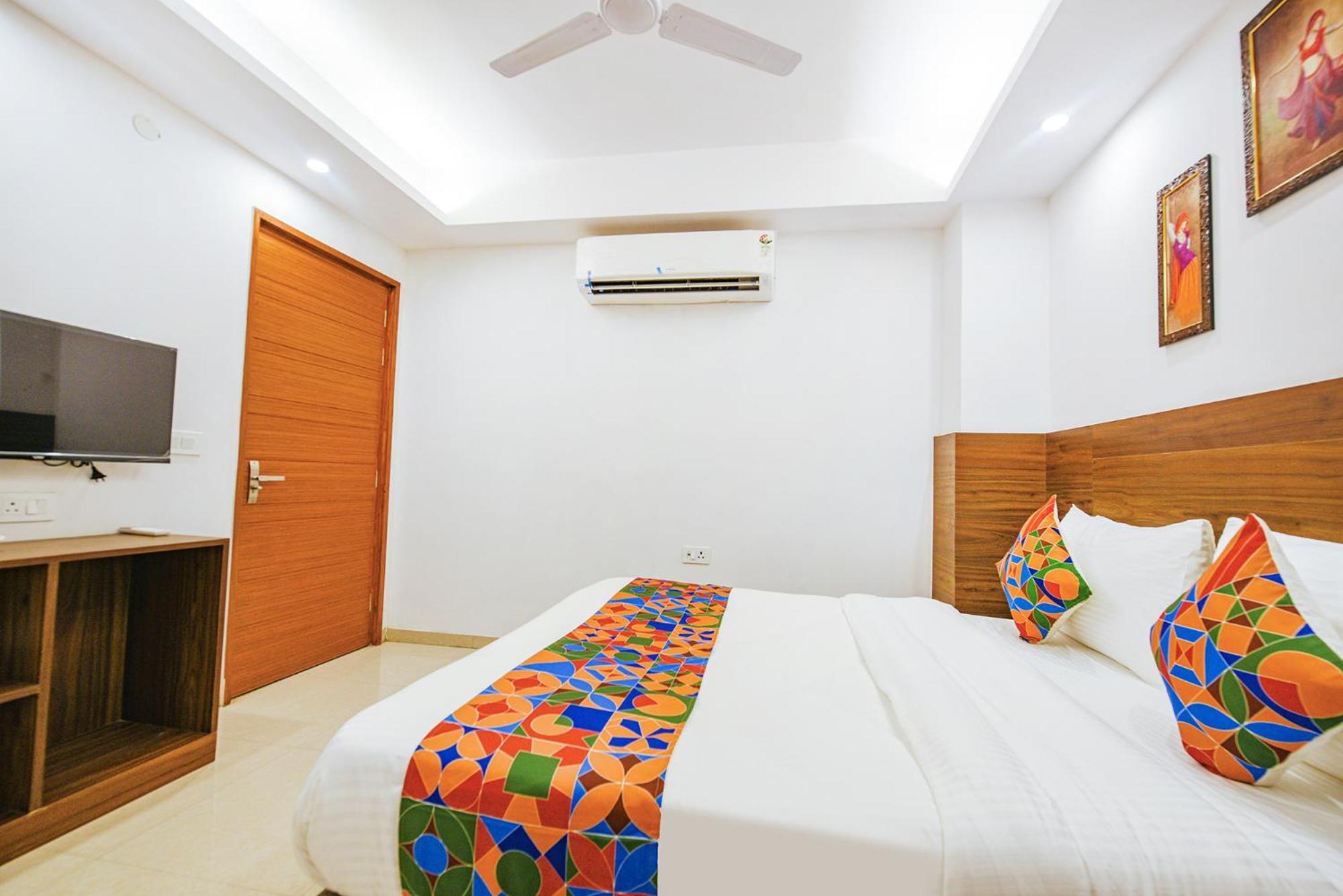 Fabhotel Sparkling - Nr Yashobhoomi Convention Centre Delhi  Exteriör bild