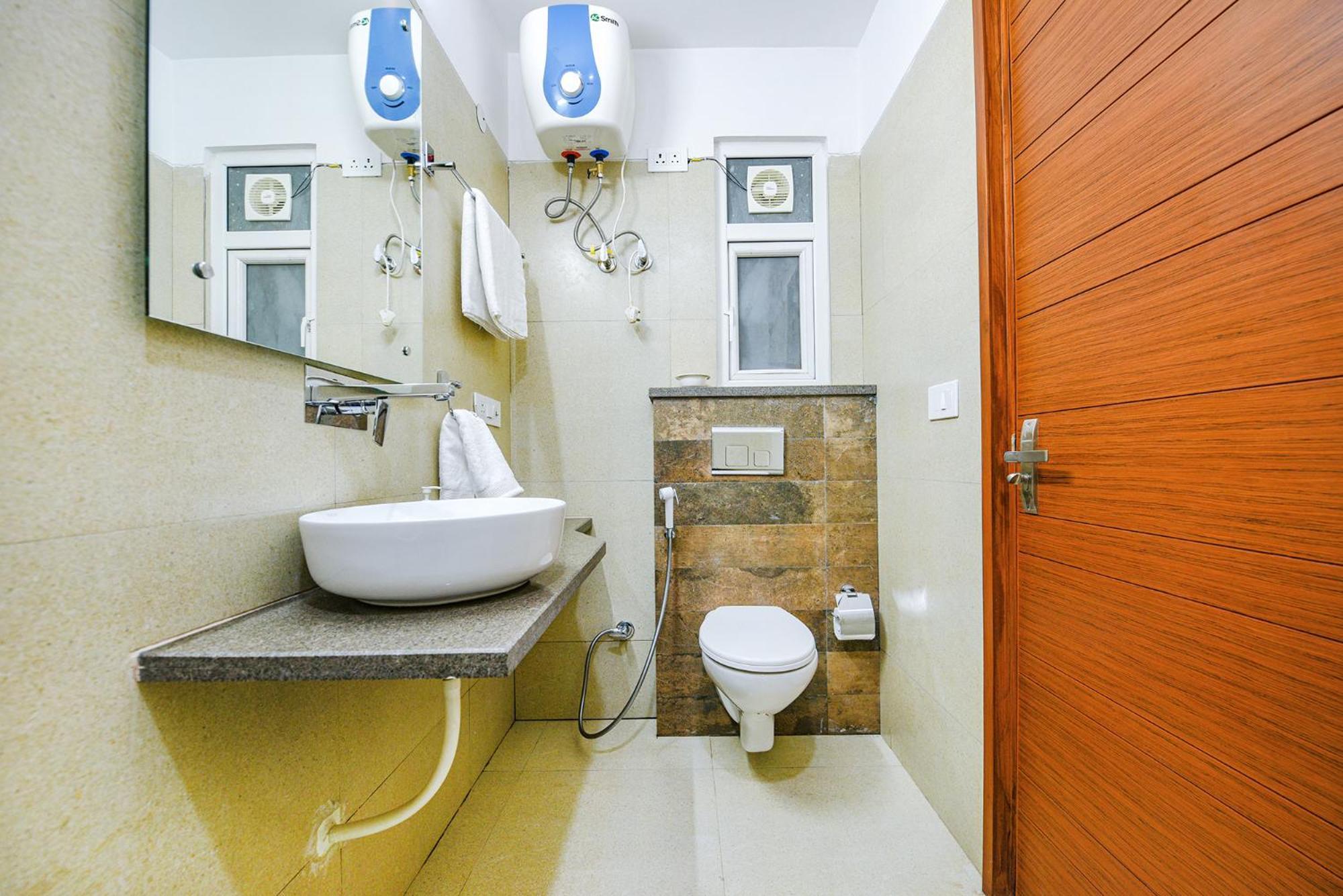 Fabhotel Sparkling - Nr Yashobhoomi Convention Centre Delhi  Exteriör bild